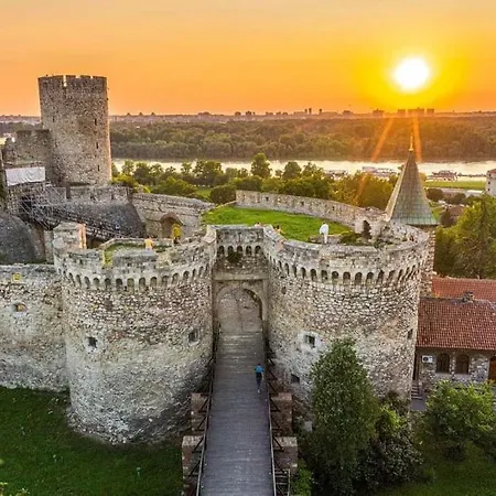 Kalemegdan Park & Zoo - Center Appartamento *