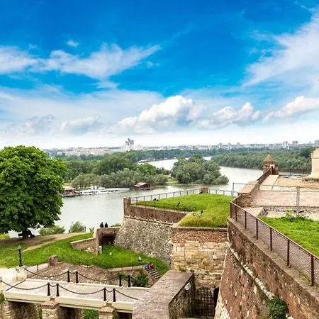 Kalemegdan Park & Zoo - Center Apartment Belgrade