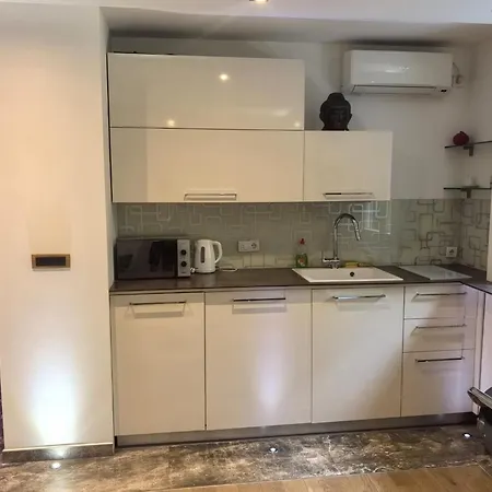 Kalemegdan Park & Zoo - Center Apartment Belgrade